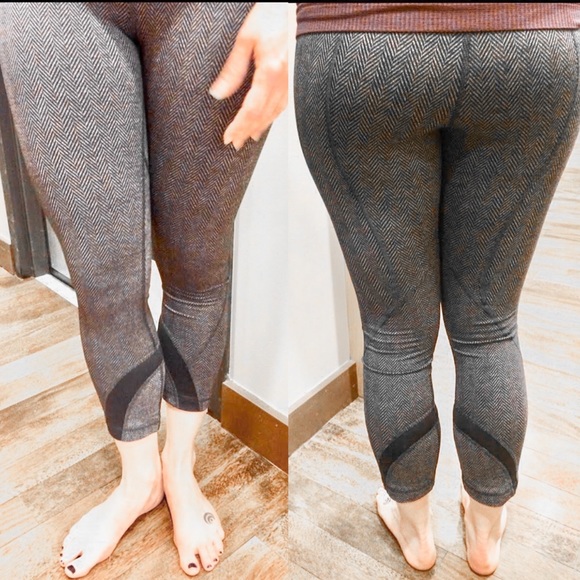 LULULEMON Run Inspire Crop II Luxtreme Leggings in Giant Herringbone Black - Picture 5 of 13